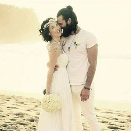 Kenneth Ray Sigman and Bárbara Mori on their wedding. 